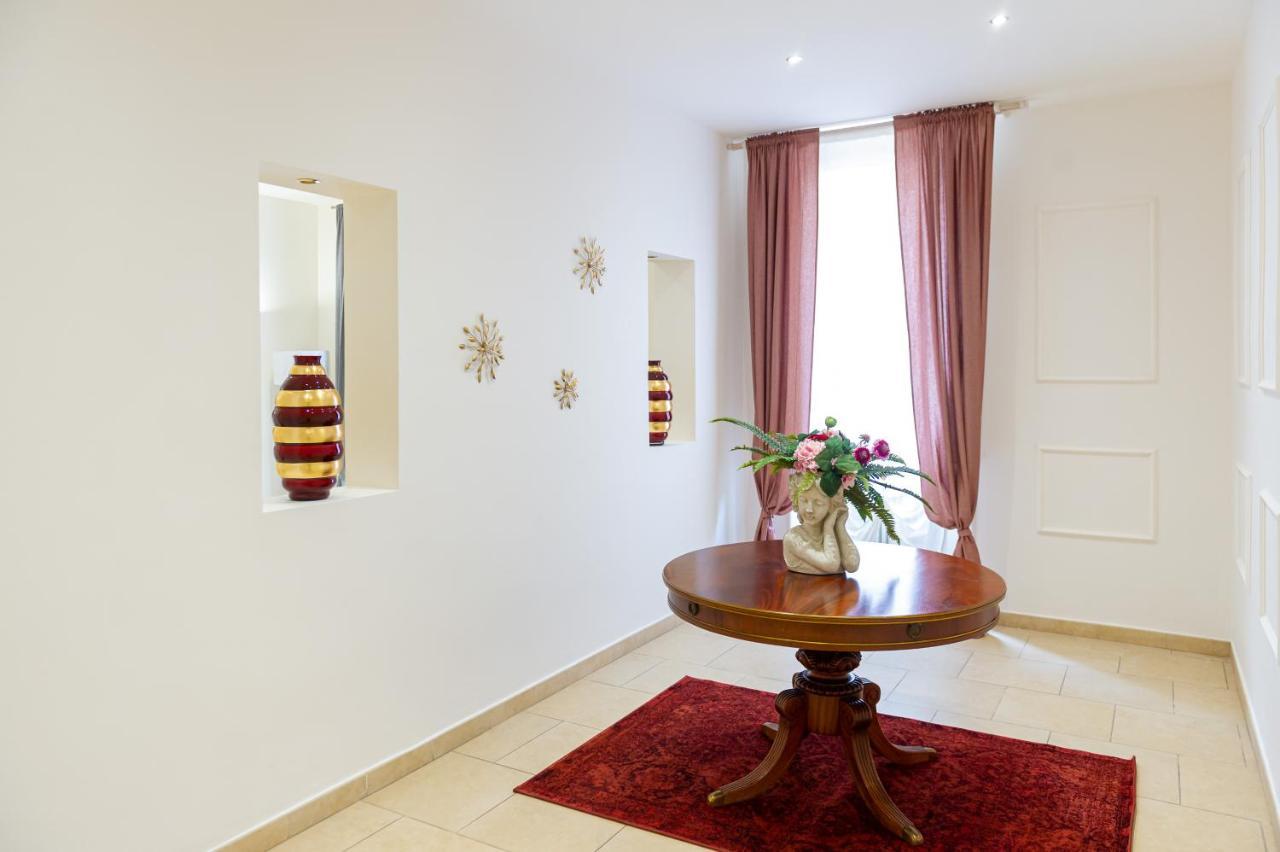 Internotre Luxury Apartment Bari Buitenkant foto