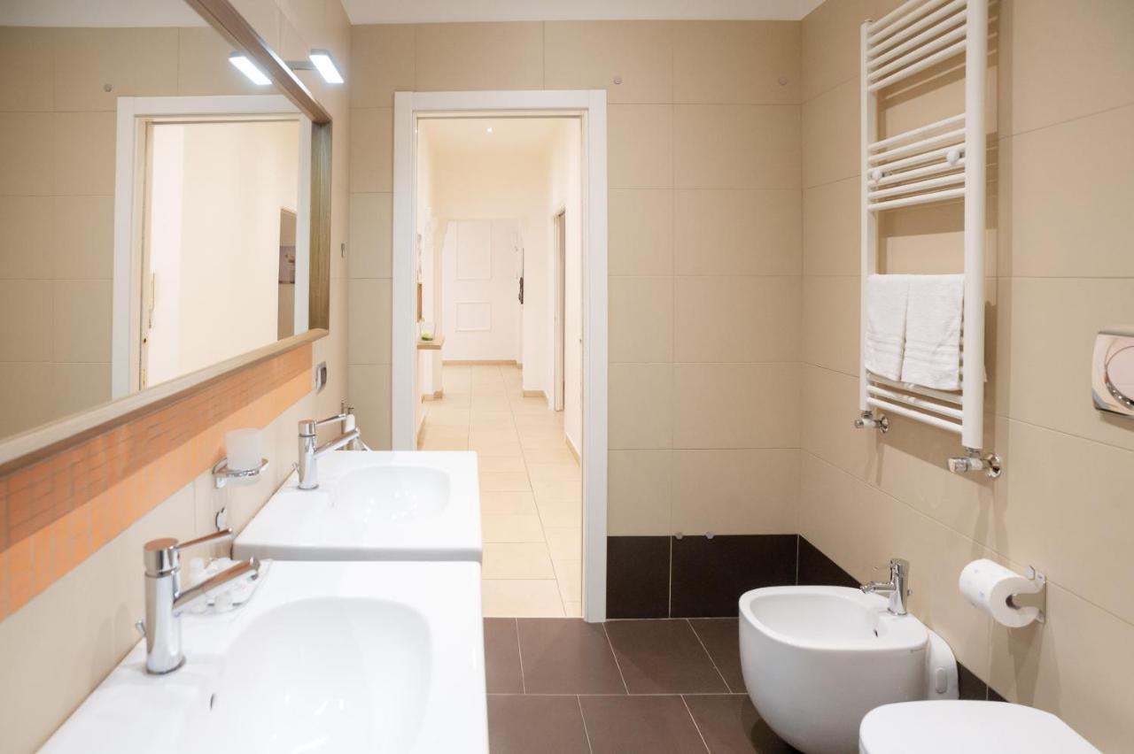 Internotre Luxury Apartment Bari Buitenkant foto